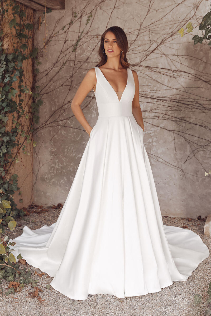 Justin Alexander Gown Style 88146 Size 24