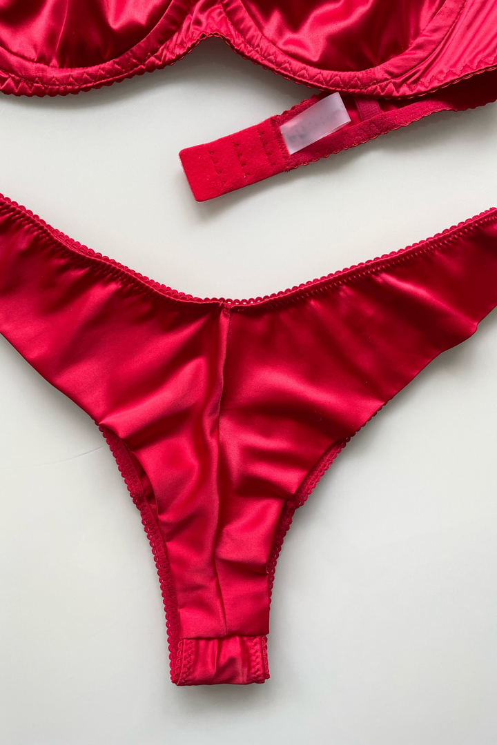 Amour Red Lingerie set