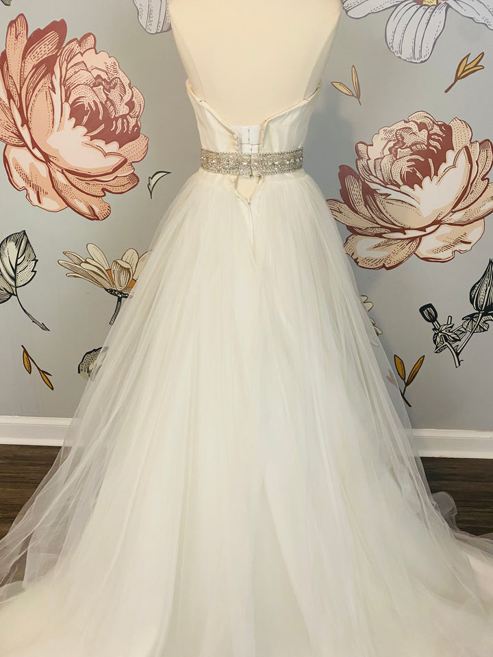 Justin Alexander Silk Dupion and Tiered Tulle Sweetheart Dress Style 8779 Size 10