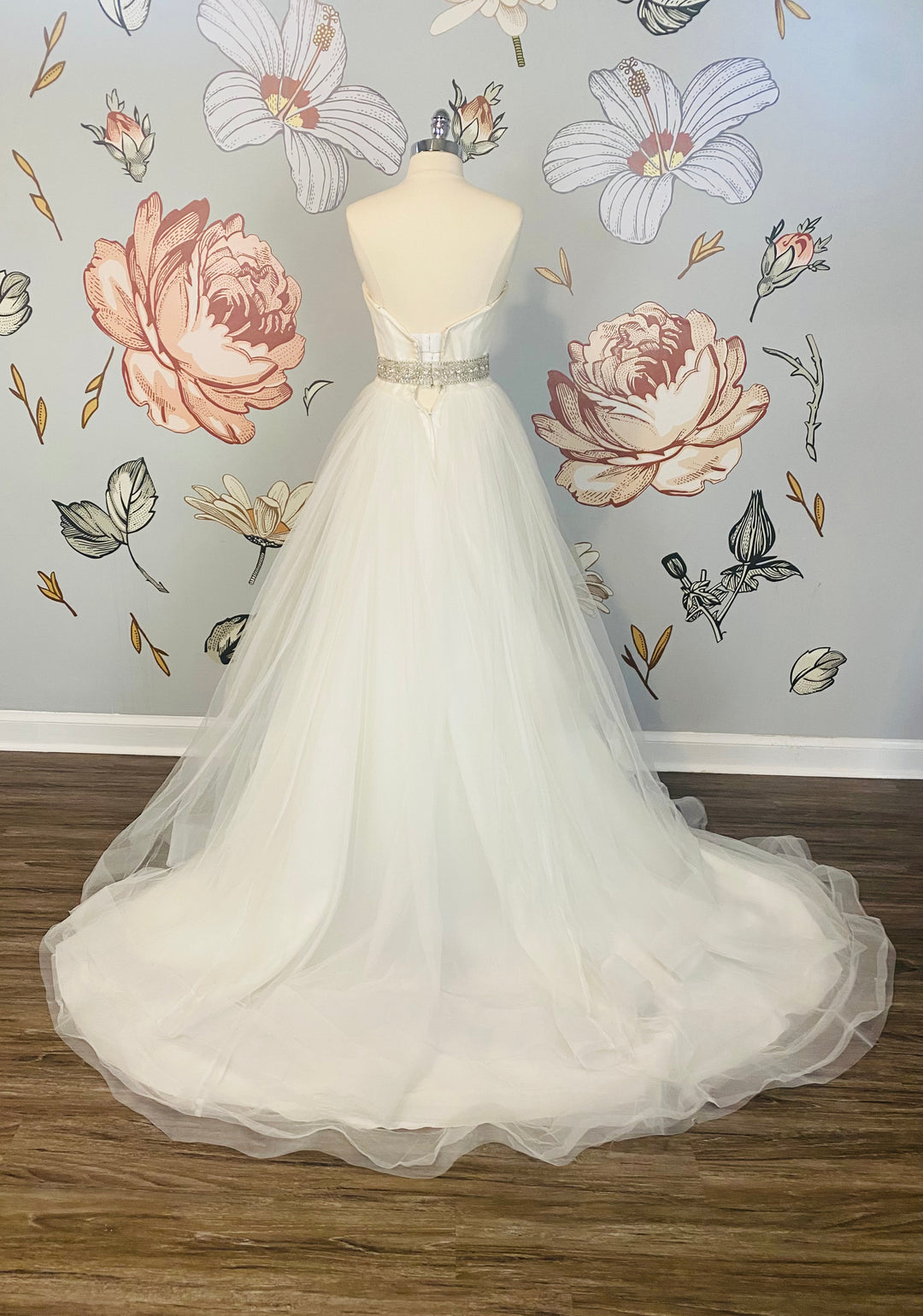 Justin Alexander Silk Dupion and Tiered Tulle Sweetheart Dress Style 8779 Size 10