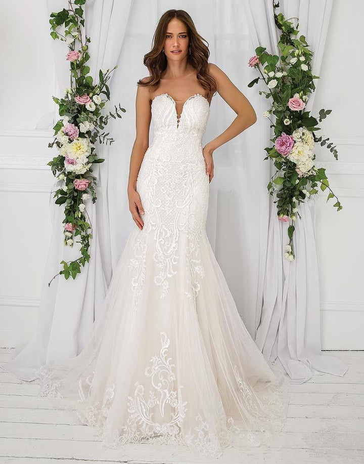 Lace Sweetheart Fit-to-Flare Gown by Justin Alexander Style 55009 Size 14