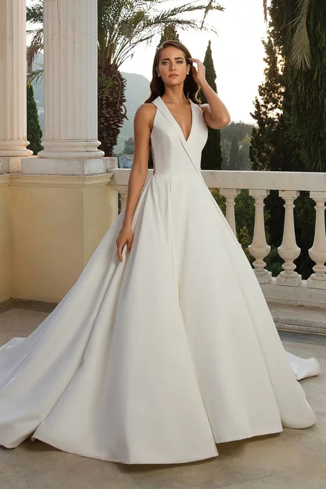 Stunning Collared V-Neck Ballgown Style 88072 Size 8