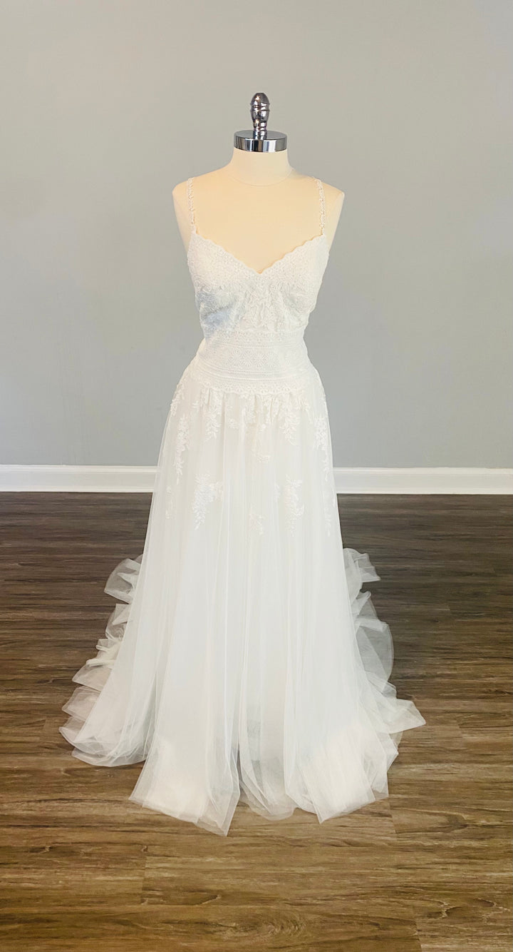 The "Cardi" Gown by White One Size 16