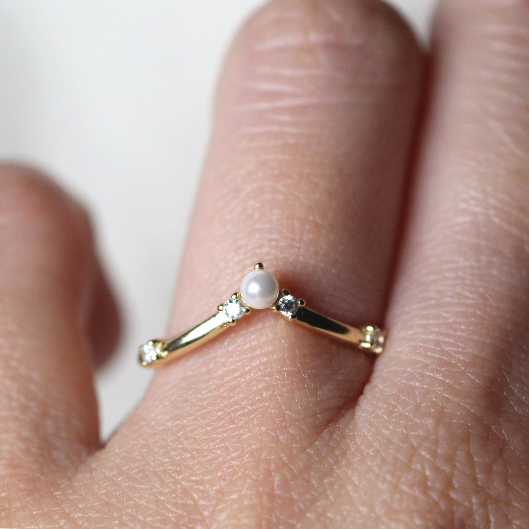 Pearl with Diamond Curve Ring