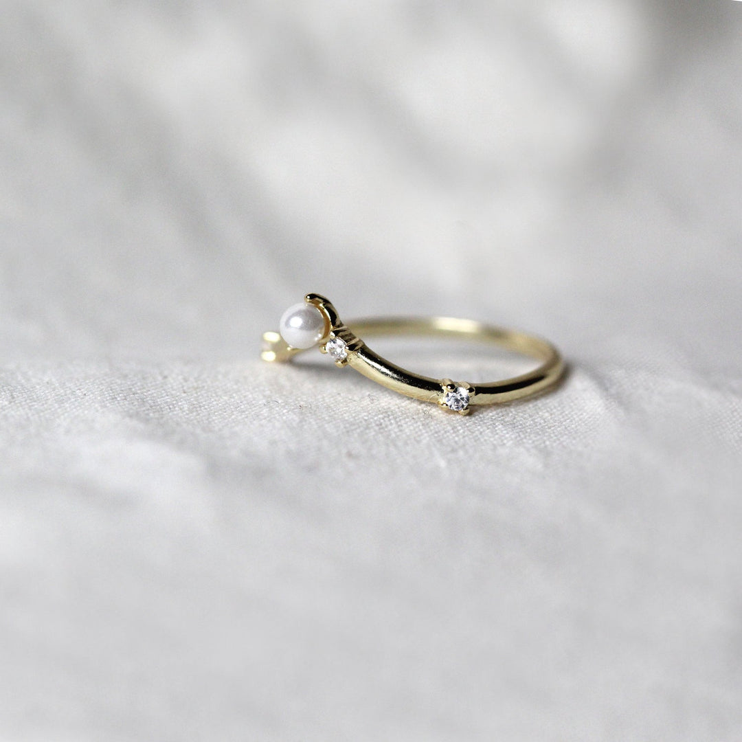 Pearl with Diamond Curve Ring