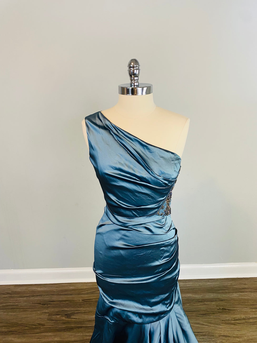 One-Shoulder Taffeta Gown by Rickie Freeman for Teri Jon Size 6