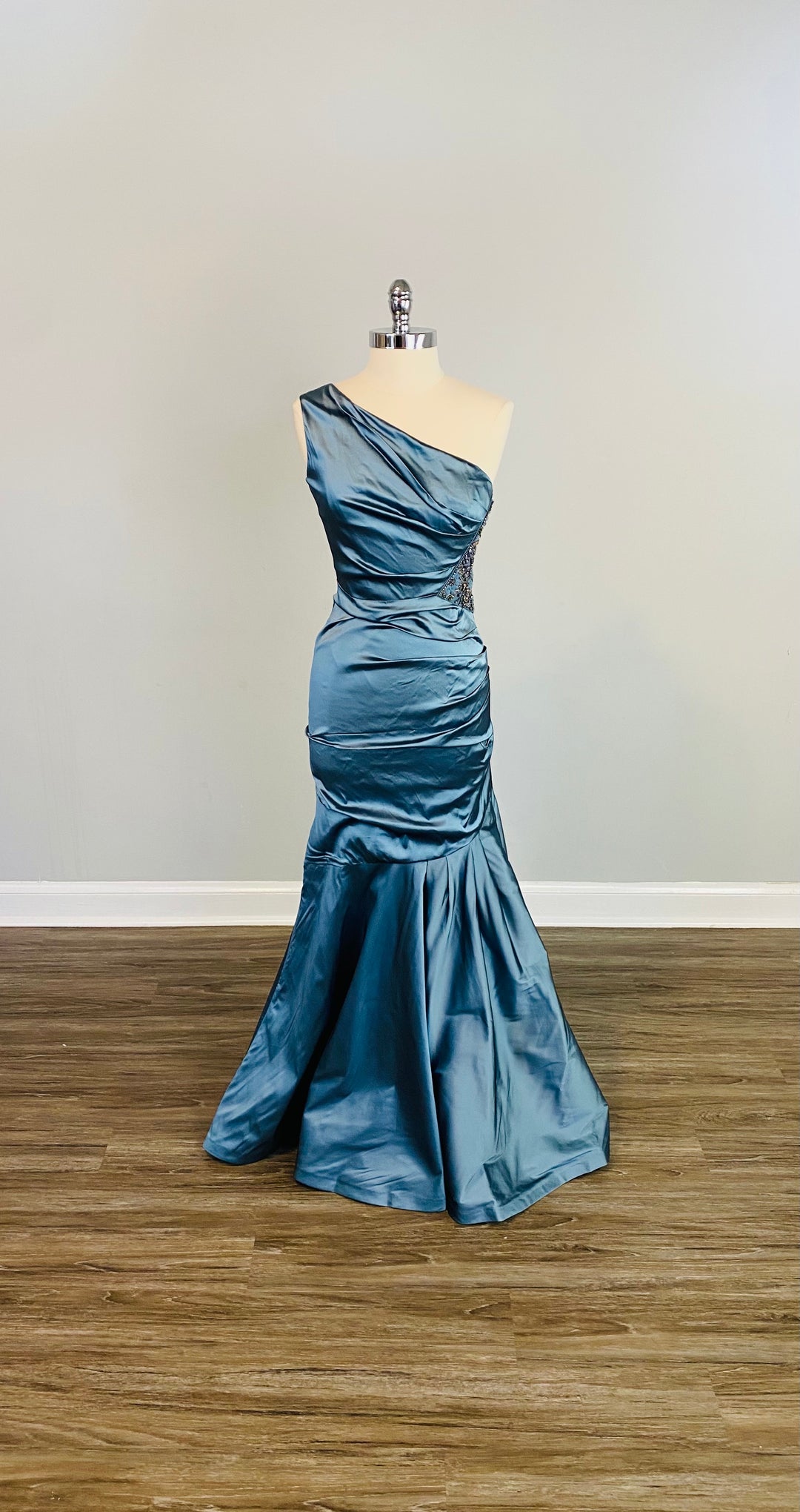 One-Shoulder Taffeta Gown by Rickie Freeman for Teri Jon Size 6